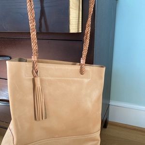 Light leather brown/beige shoulder bag/tote